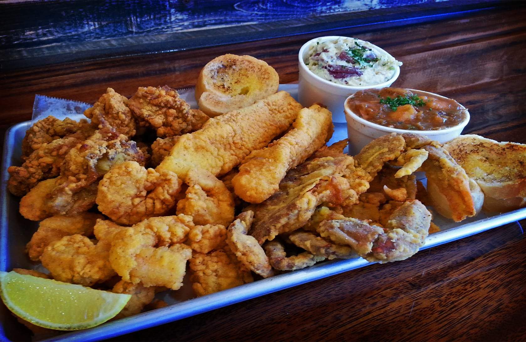 seafood market,seafood restaurant,cajun,cajun menu,fried fish,fish platter,fried oysters,sweet potato fries,softshell crabs,raw oysters,crab,lump crab,jumbo crab,cobia,redfish,salmon,flunder,drum,snapper,trout,flounder